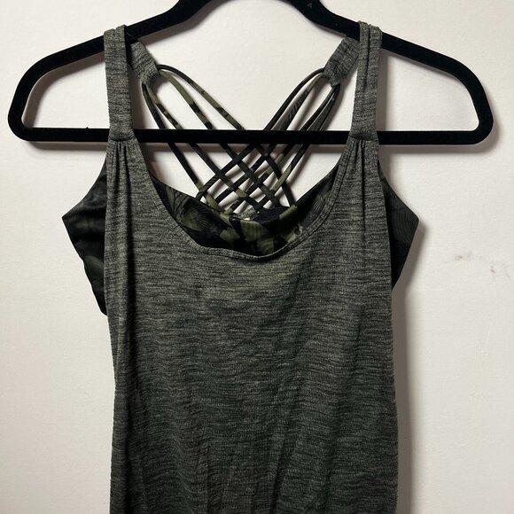 Lululemon 2-in-1 Tank top - Picture 1 of 2